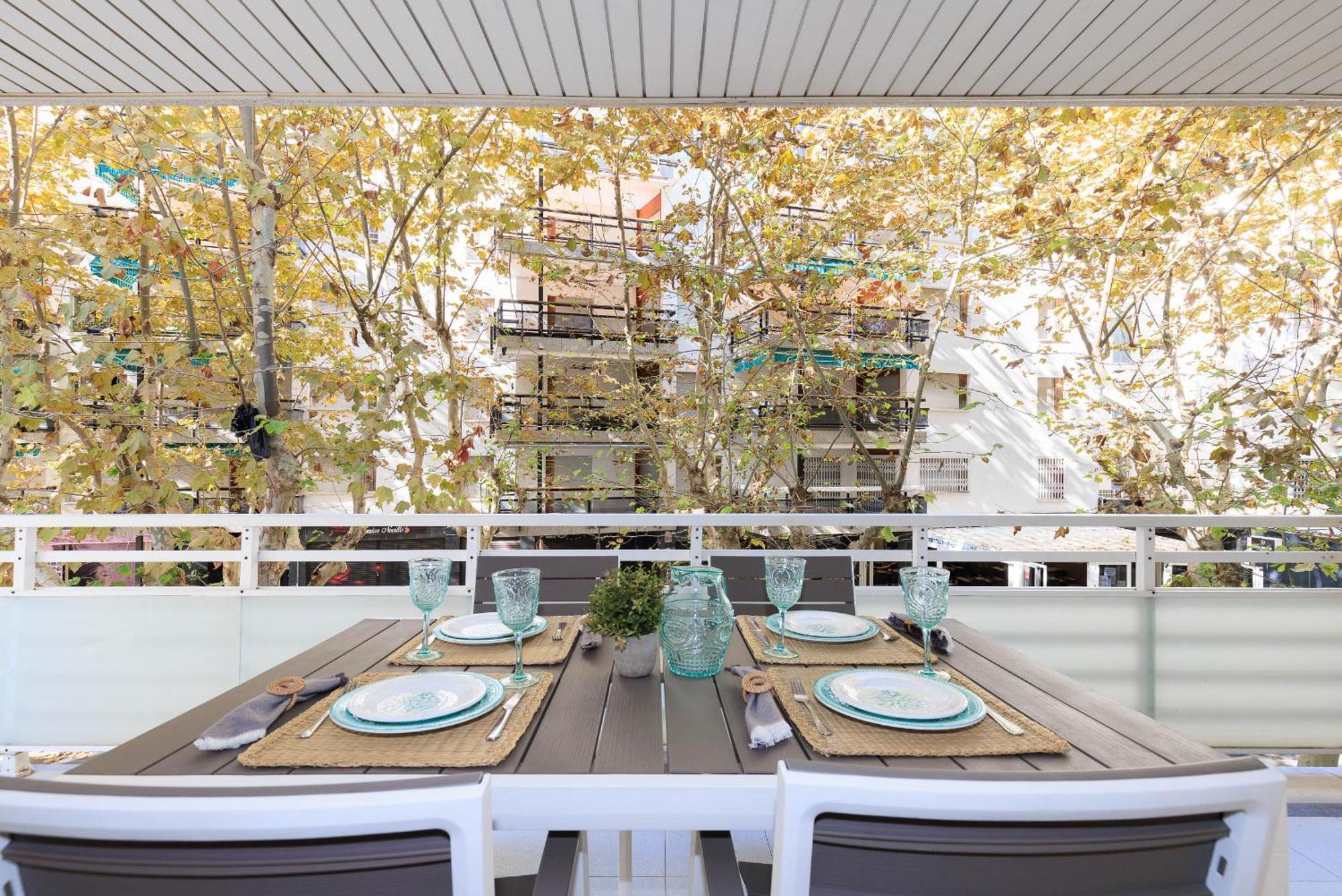 Uhc Apartamento Ruisenores ซาลอว์ ภายนอก รูปภาพ